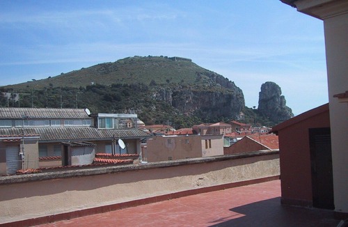 Terracina House | Carmina's penthouse, with elevator, centrally located and close to the sea