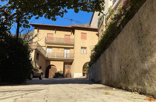 Ala Apartment | Casa alla Fontana: Wine, Art and Nature