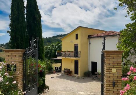 Montebello di Bertona House | Casa Bertona