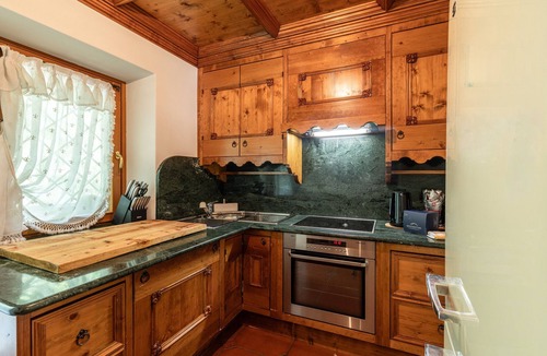 Cortina d'Ampezzo Apartment | Casa Chalet Cortina – Spacious Living and Dolomite Views