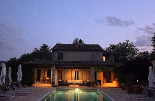 Monsampietro Morico House | Casa Ciliegia, Sleeps 4 (2 Bedrooms).