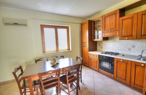 Ascea House | Casa Clelia C: A welcoming apartment surrounded by the greenery.