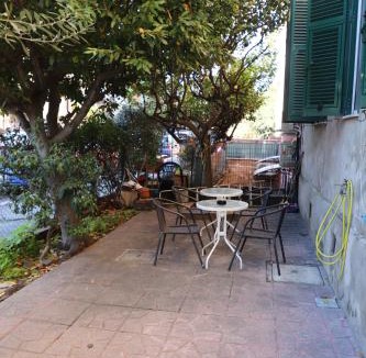 Prenestino-Centocelle Apartment | Casa con Giardino a Roma, 2 Camere, Ideale per Famiglie, 15 minuti dal Colosseo, 5 minuti da Mirti