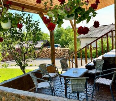 Zarnesti House | Casa de sub Horă