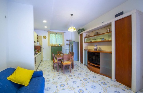 Maiori House | Casa di Trilly - with Hot Tub & Lemon Garden