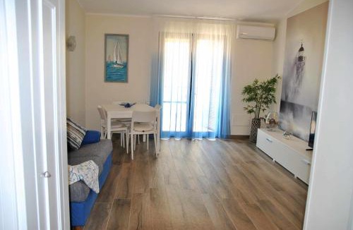 Formia Apartment | CASA DINKY Attico con terrazza vista mare