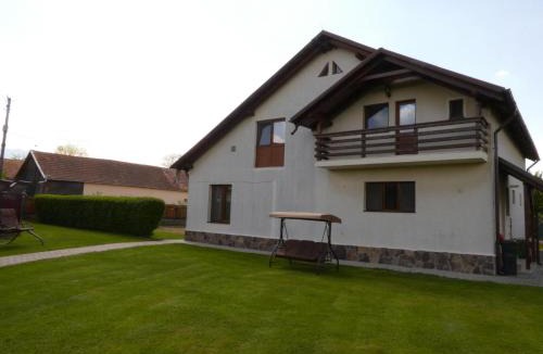 Dragus House | Casa Dragusana