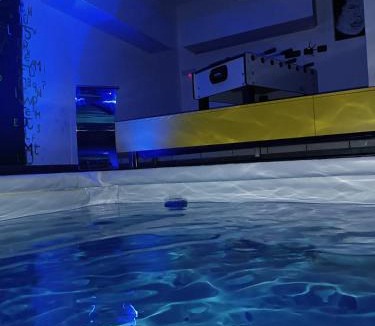 Morro dʼOro Apartment | Casa FedericaPet con piscina interna privata e riscaldata