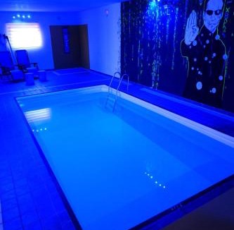 Morro dʼOro Apartment | Casa FedericaPet con piscina interna privata e riscaldata