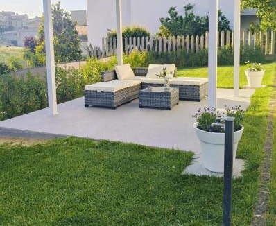Morro dʼOro Apartment | Casa FedericaPet con piscina interna privata e riscaldata
