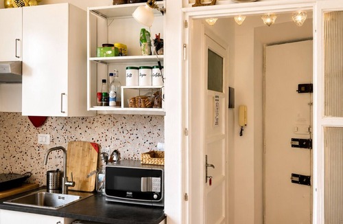 Tuscolano Apartment | CASA FRIDA, cozy bright attic with terrace.