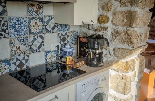 Spigno Saturnia Apartment | Casale nel Verde con Piscina e Vista