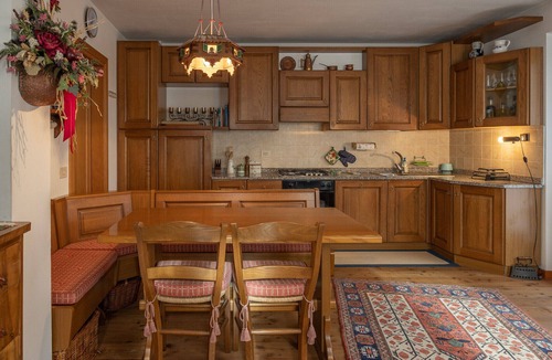 Vodo Cadore Apartment | Casa Le Vivane, with baklcony and view