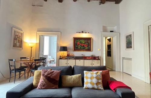 Quartieri Spagnoli Apartment | Casa Orlanda