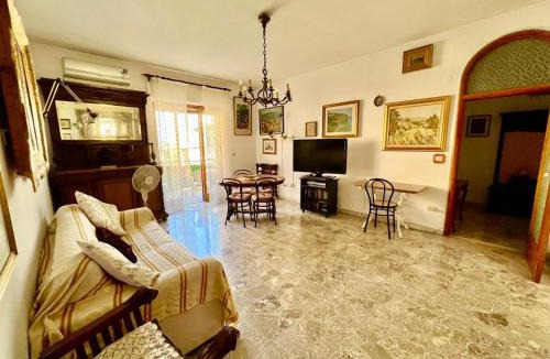 Vico Equense Apartment | Casa Relax nel centro storico con posto auto