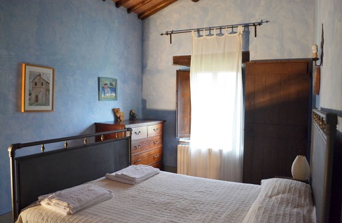 Monteleone d'Orvieto House | Casa Torretta in Farmhouse Borgo Santa Maria