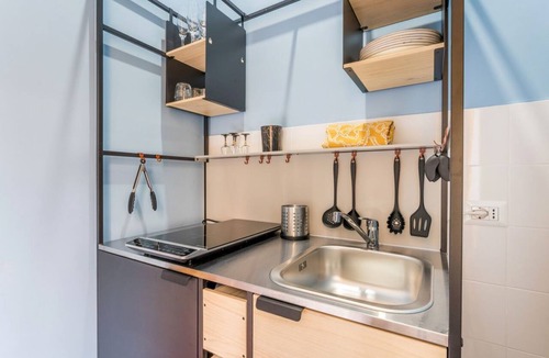 Flaminio Apartment | Casa Tudor, Charmy British Eccentric Flat