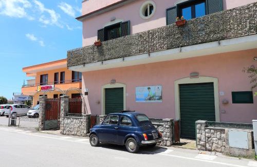 Sant'Agata sui Due Golfi House | Casa Vacanze Il Postino