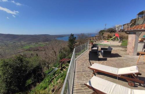 Montefiascone House | Casa vacanza Terrazza sul lago