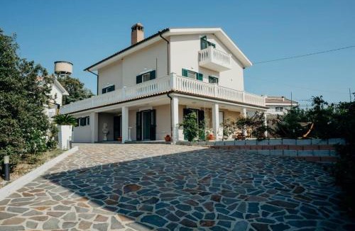 Collecorvino Villa | Casa Vacanze Di Luzio