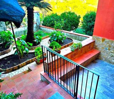 Dragonea Apartment | Casa Vacanze "L'Oasi" Amalfi Coast