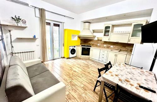 Quartiere XXXIII Lido di Ostia Ponente Apartment | Casa Vacanze La Sirenetta by ACS HOLIDAYS