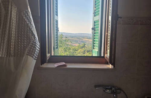 Civitella del Tronto House | Casa Vincenza: Country House with Mountain View and Private Garden