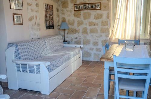Spigno Saturnia Apartment | Casale nel Verde con Piscina e Vista