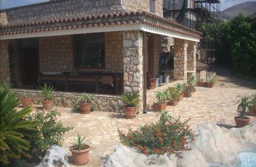 Camerota House | Cascina Coppola Holiday Home-Villa