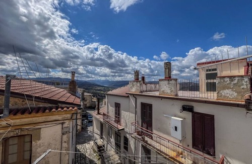 San Giorgio Lucano Apartment | Casetta San Giorgio - Riverside Getaway
