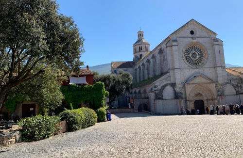 Abbazia di Fossanova Apartment | Casette rosse nel borgo medievale di Fossanova