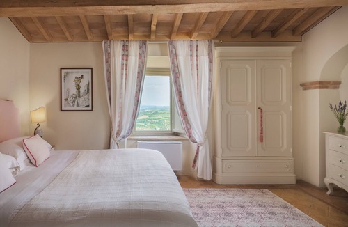 Montalcino Hotel | Castello di Velona Resort Thermal SPA & Winery