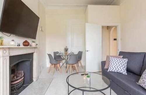 St. Pancras Apartment | Central Apartment near the British Museum with Kitchen