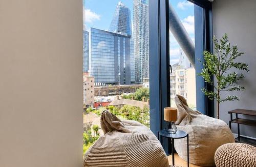 Cathedrals Apartment | Central London 2 bedroom Flat with View