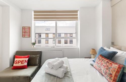 Farringdon Apartment | Central London Gem 2BR 2BA Near Hatton Garden