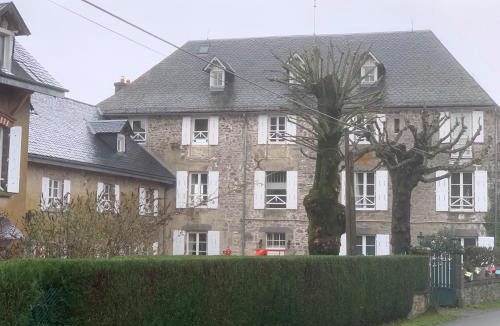 Savennes Bed & Breakfast | Château de Savennes - Caveau de sabrage
