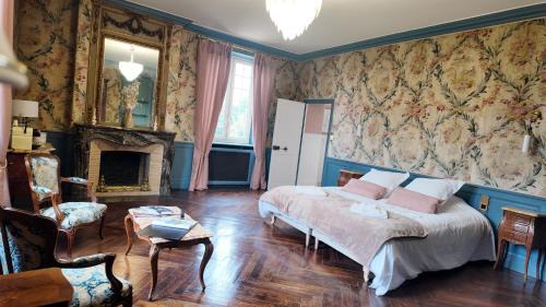 Couzeix Bed & Breakfast | Château du Mas de l'Âge