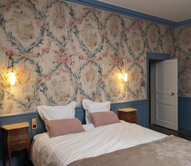 Couzeix Bed & Breakfast | Château du Mas de l'Âge