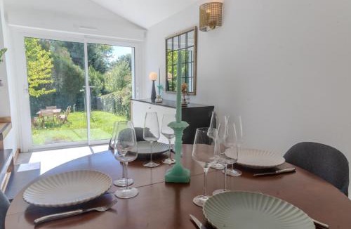 Saint-Junien House | Charmant Cottage - Saint-Junien