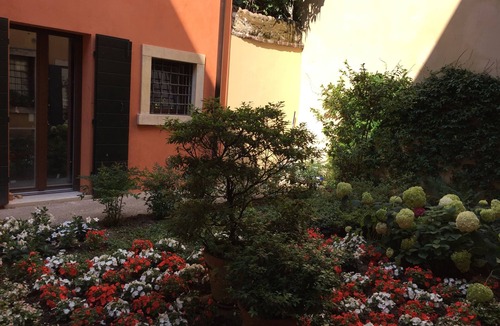 Citta Antica Apartment | Charme and elegance in Verona! Just few steps from the Historical Centre