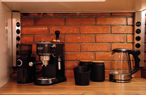 Cluj-Napoca House | Charming 1-bedroom house in serene Cluj-Napoca with WiFi, AC