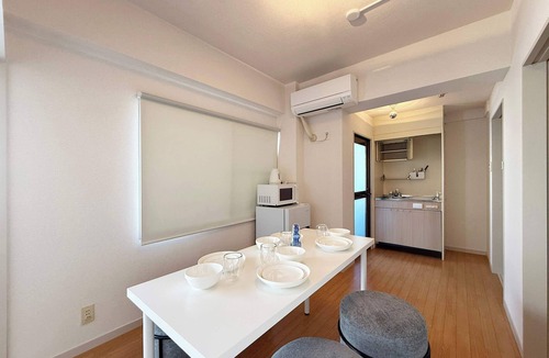 Hiroshima City Centre Apartment | Charming 1BR Retreat – Central Yet Peaceful