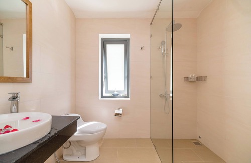 Hoi An City Centre Bed & Breakfast | Charming 8-bedroom bed & breakfast with AC, WiFi in welcoming Hội An