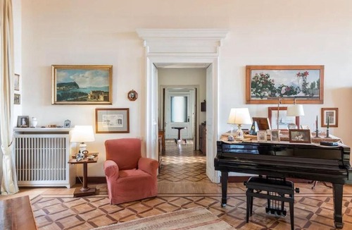 Vittorio Emanuele Apartment | Charming apartment located in the residential Via Del Parco Margherita