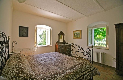 Tocco da Casauria House | Charming COTTAGES (up to 4-6 p) nestled by wide gardens (pool, mountains, beach)