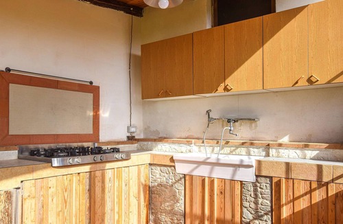 Gizzeria House | Charming cottage not far from the beach.