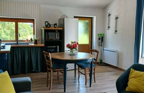 Bioussac Cottage | CHARMING COTTAGE WITH TERRACE OVERLOOKING THE COUNTRYSIDE