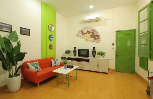 Old Quarter Apartment | Charming Daisy's home in Old Qualter