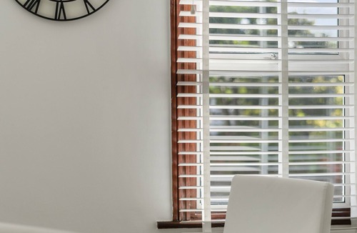Askew Apartment | Charming Flat In Shepherds Bush