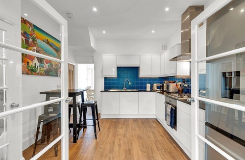 Harrow Road House | Charming Golborne Escape